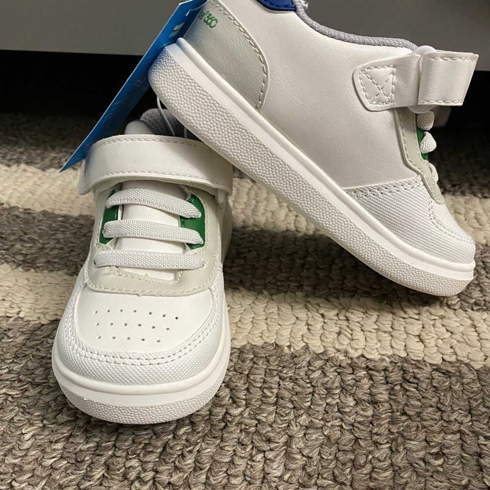 Toddler Boy White Stride Rite Sneaker Size 7
